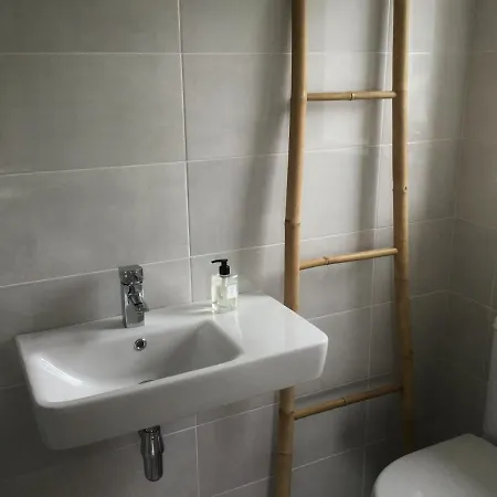 Robins Nest F94e2ta 3* Ardara