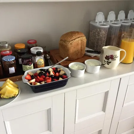 Robins Nest F94e2ta 3* Ardara