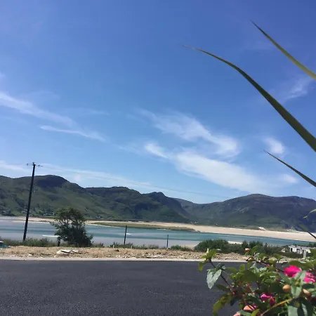 Robins Nest F94e2ta Bed and Breakfast 3*