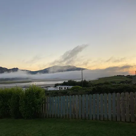 Robins Nest F94e2ta 3*