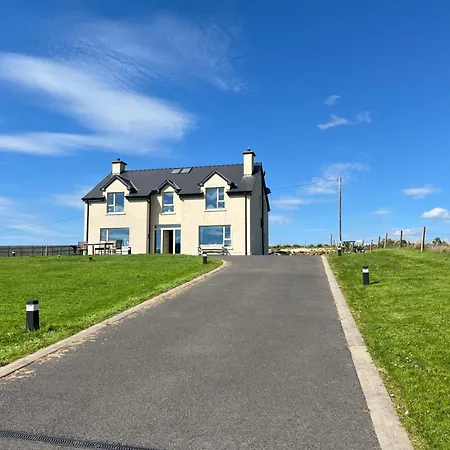 Robins Nest F94e2ta 3*