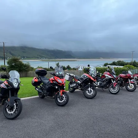 Robins Nest F94e2ta 3*