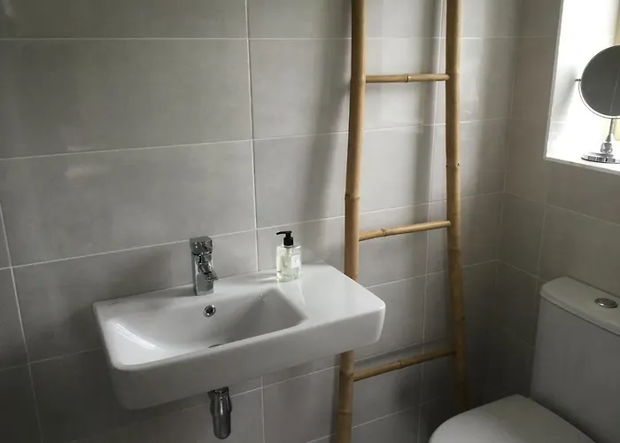 Robins Nest F94e2ta 3* Ардара